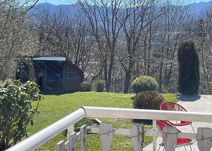 빌라 Spacieuse Avec Piscine Privee A *