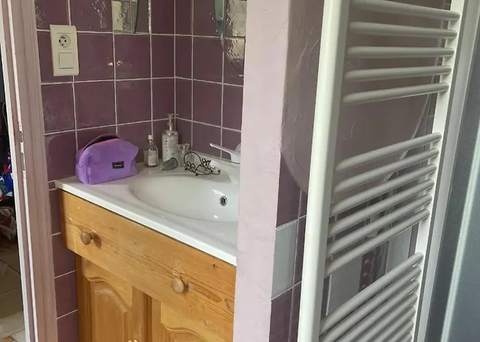 Spacieuse Avec Piscine Privee A 빌라 *